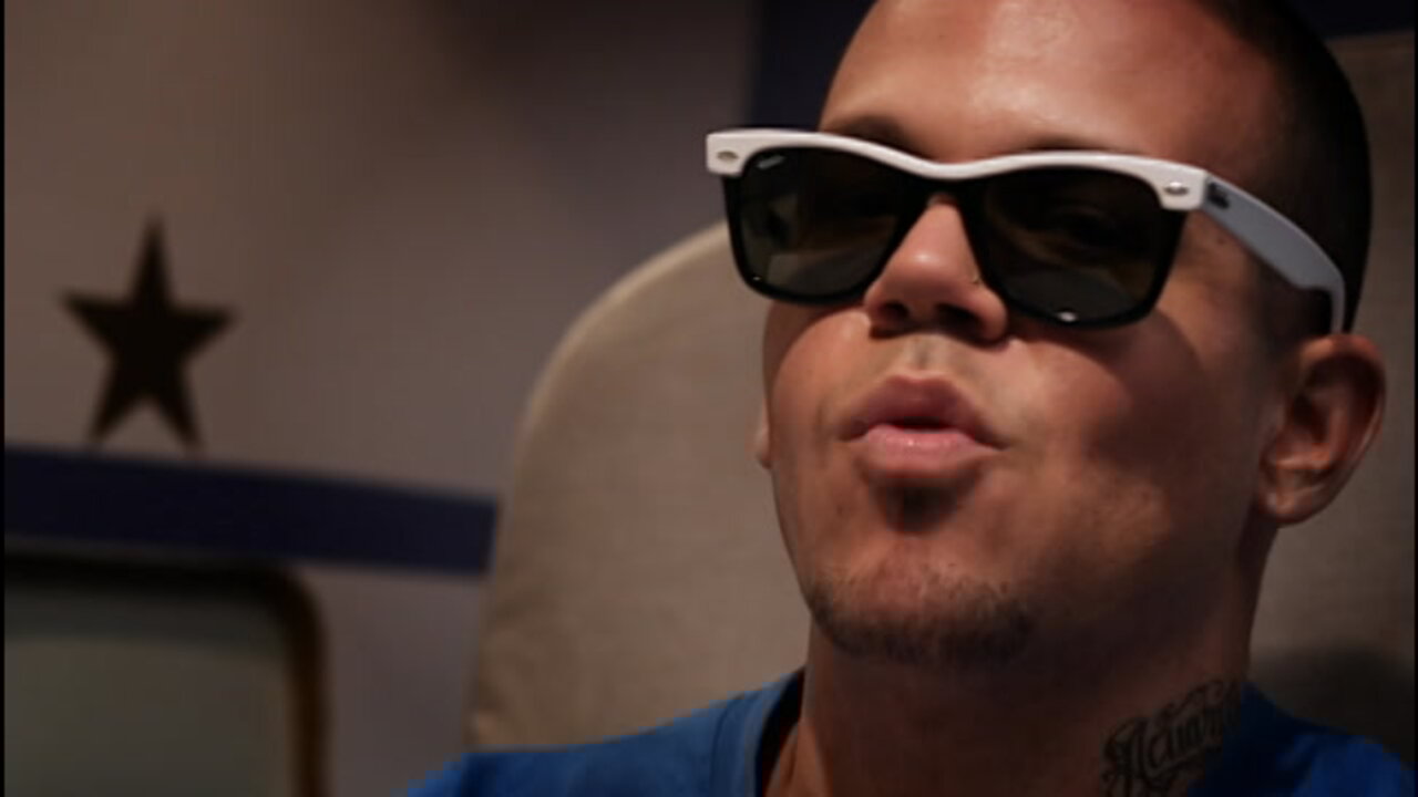 Electro Movimiento (Video - Clean Version)