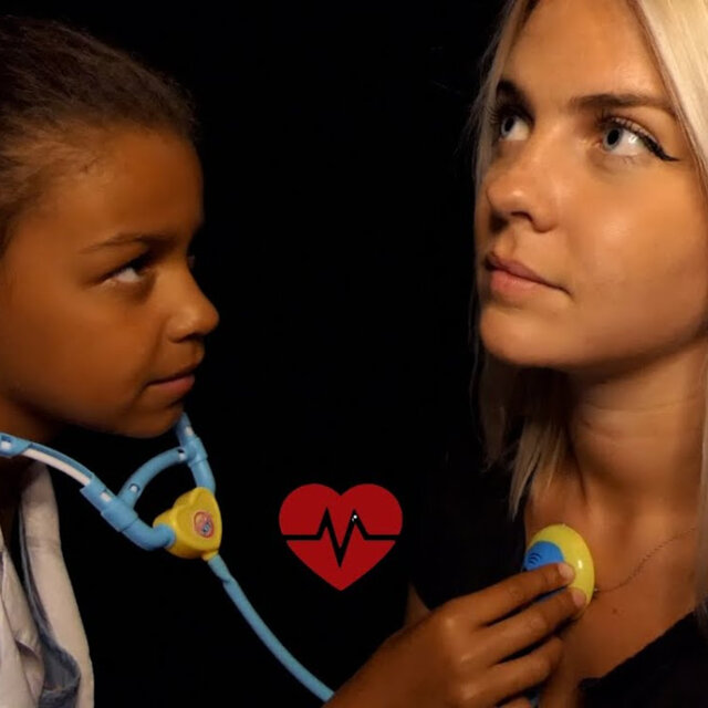 ASMR - Roleplay Docteur avec ma petite nièce