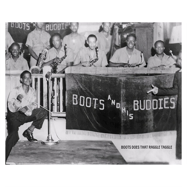Boots Does That Raggle Taggle
