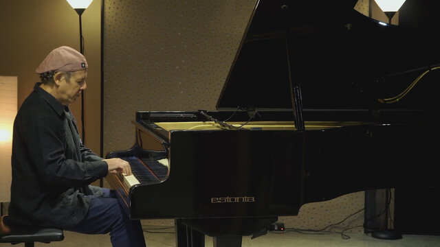 Theme for Tom Jobim: Variation V, Steps