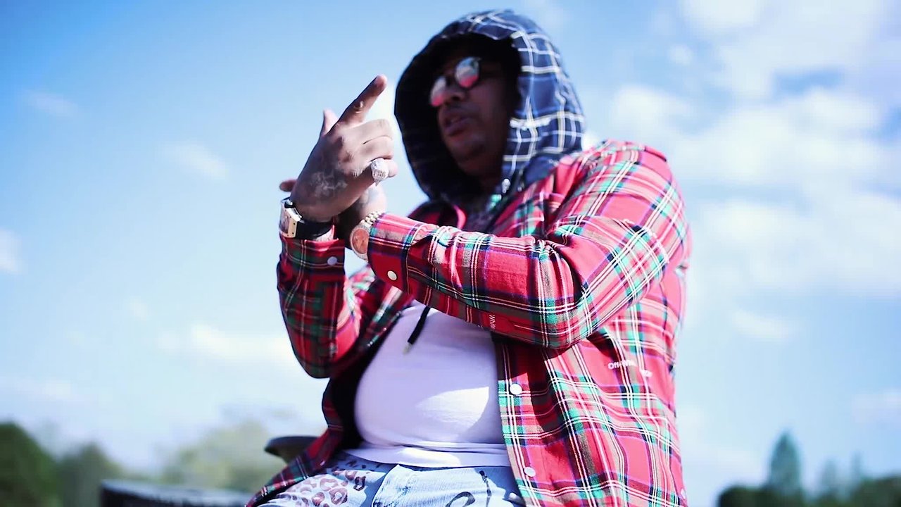 Stylin (Official Video)