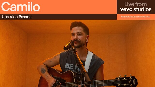 Una Vida Pasada (Live from Vevo Studios)