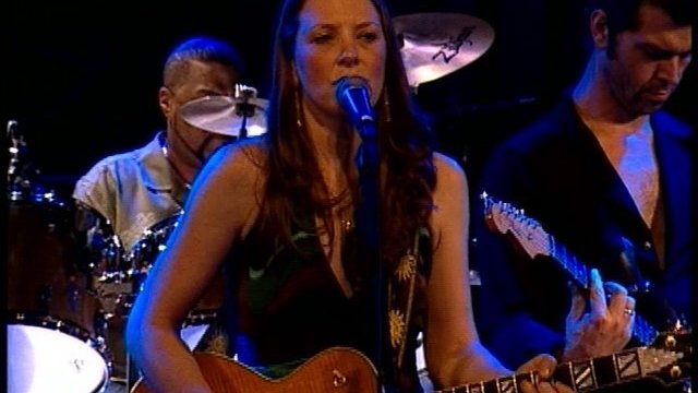 Share Your Love With Me (Live In 2005)