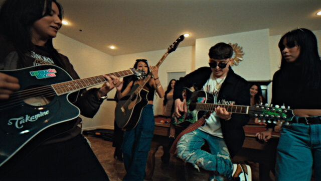 Paso A Pasito (Official Video)