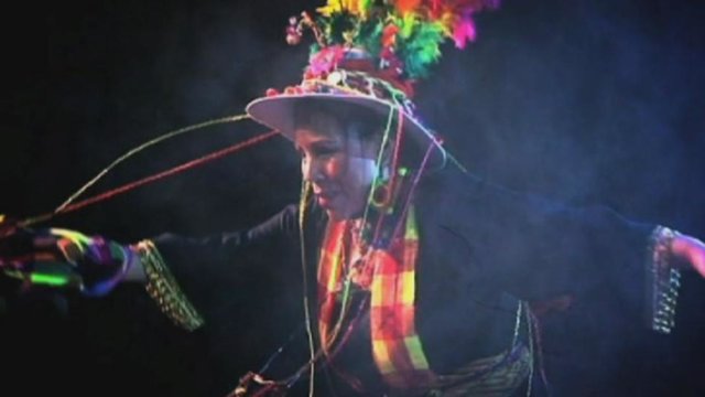 Baila Baila (Official Video)
