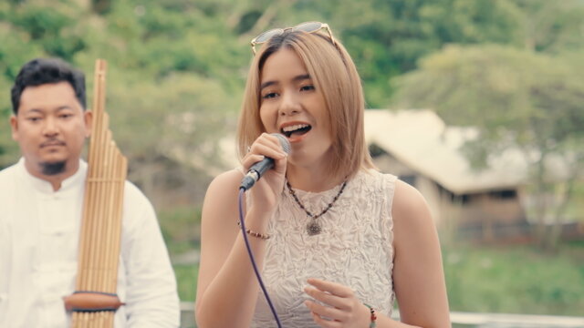 คบไม่ได้ (ACOUSTIC LIVE SESSION)