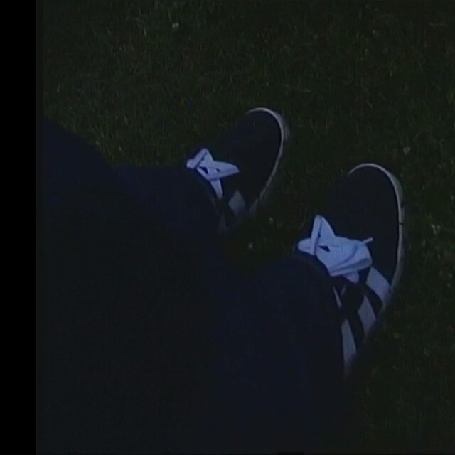 WalkinG On The LiNe