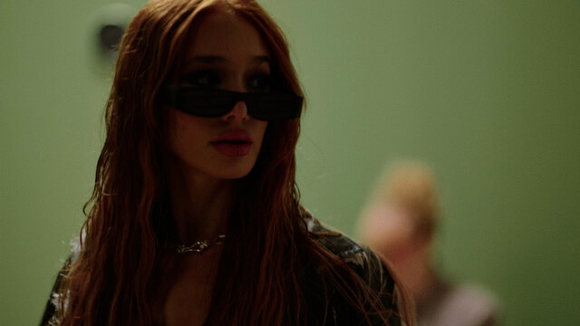 FAVORITA (Official Video)
