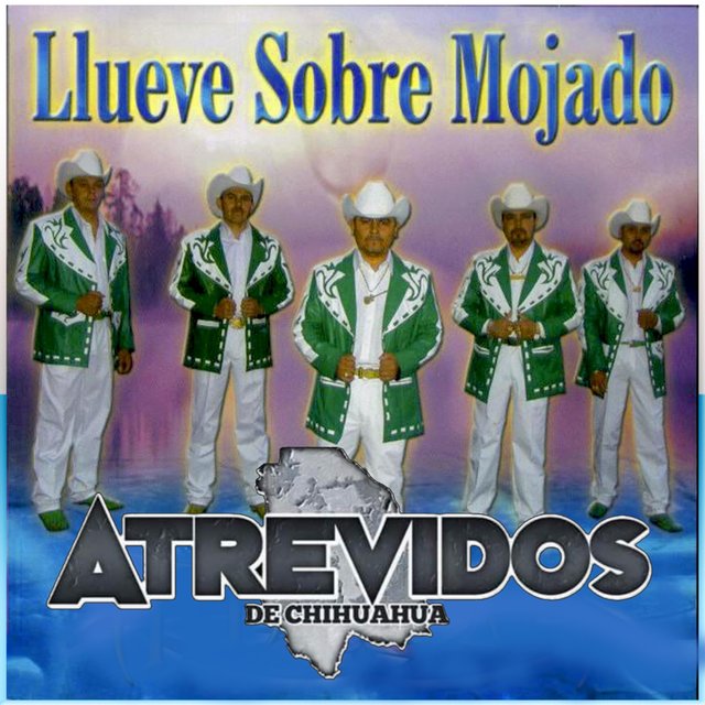 Llueve Sobre Mojado