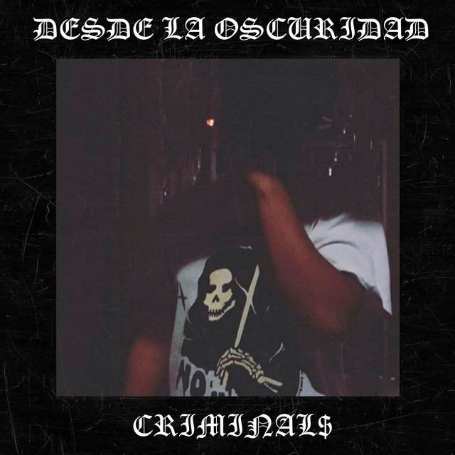 DESDE LA OSCURIDAD