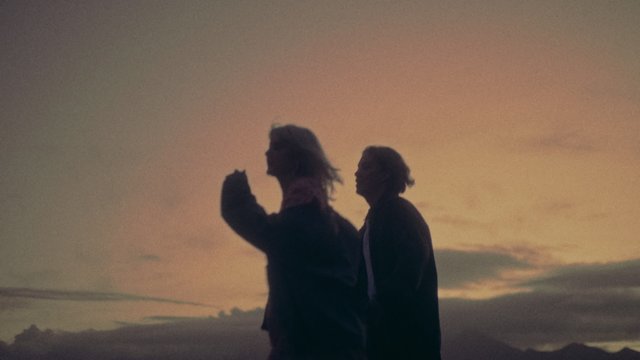 C'est La Vie  (feat. CHXRL)
