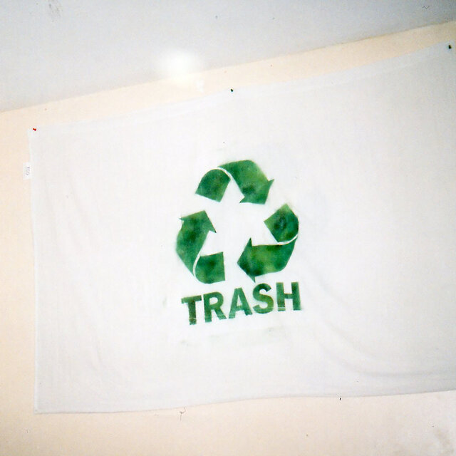 TRASH