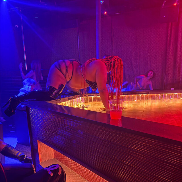 STRIPPER PARTY