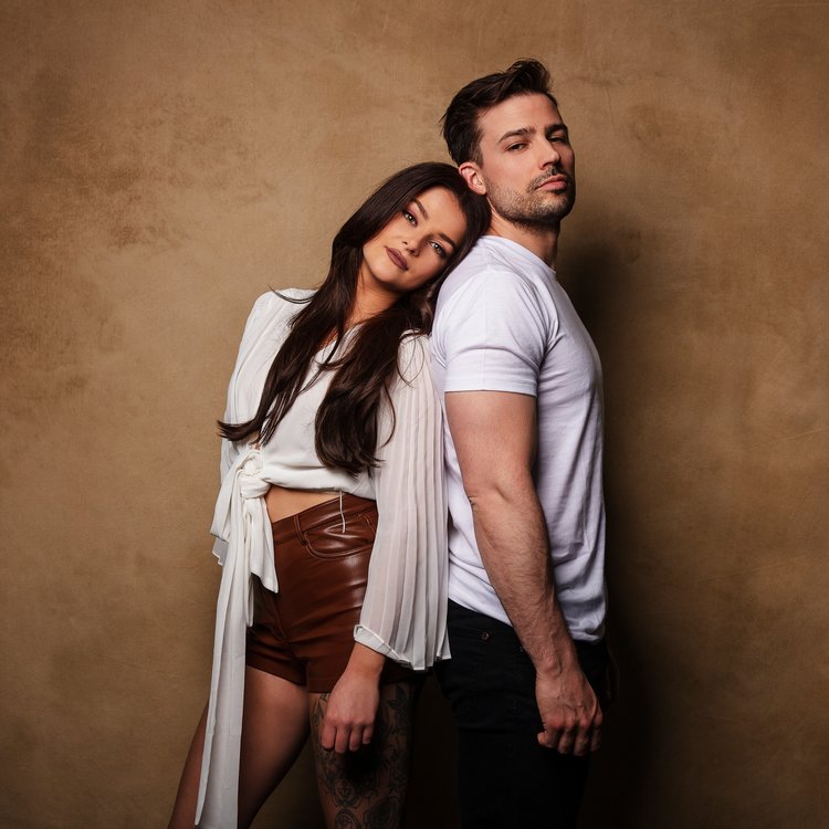 Five Roses Singer Images Five Roses on TIDAL