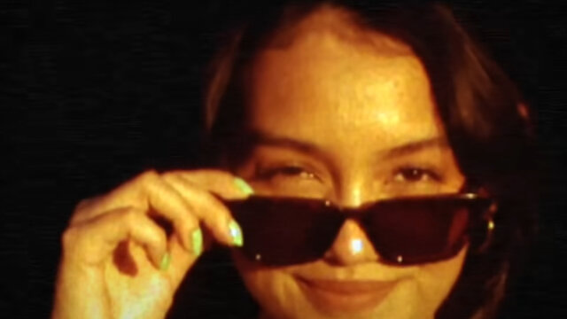 Tras Ella