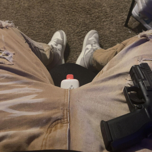 Guns n pape (feat. Lil 60)