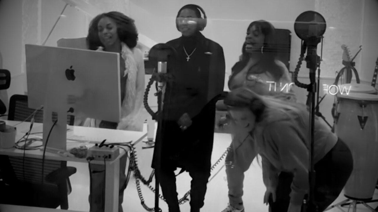 I Wanna Thank Me (feat. Niecy Nash) (Official Visualizer)