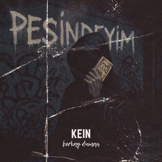 PEŞİNDEYİM