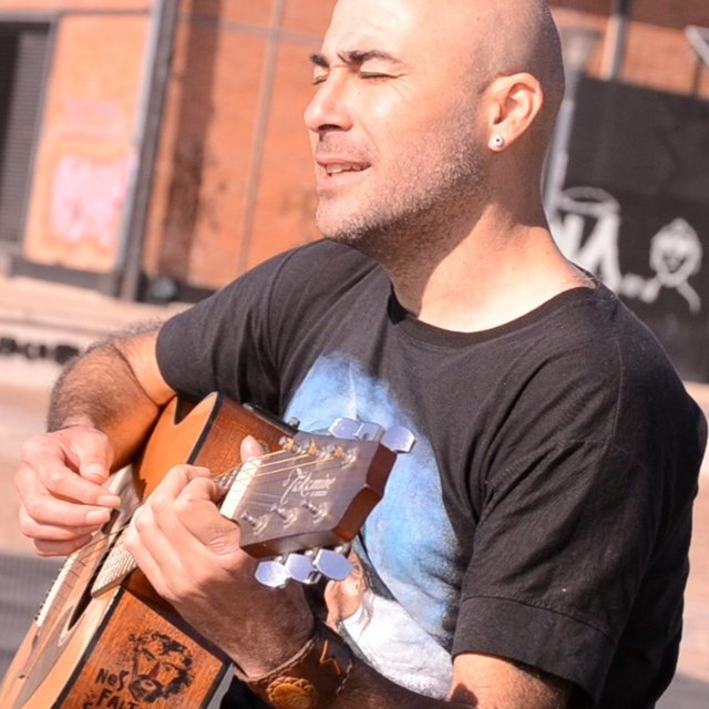 Mil Kilómetros (Acoustic Version)