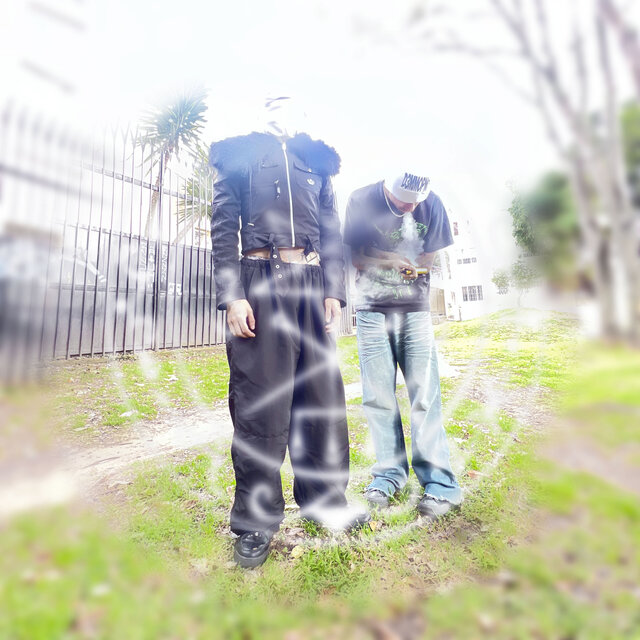 Andan Diciendo