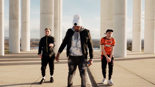 Dans la ville (feat. Bakhaw) (Clip officiel)