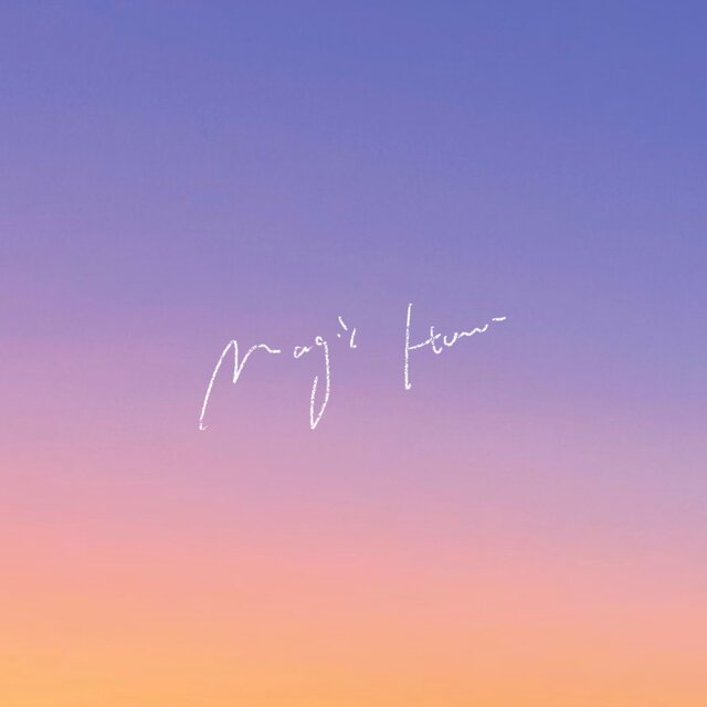 MAGIC HOUR