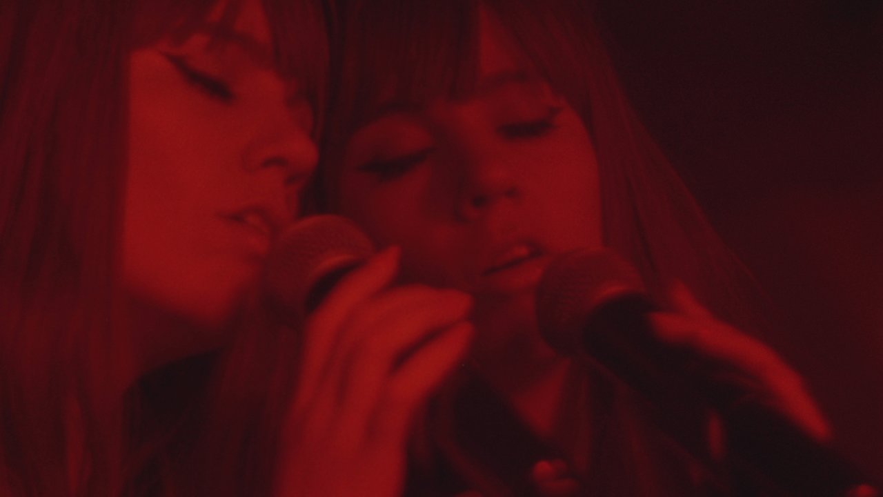 Intuición (feat. Li Saumet) (Official Video)