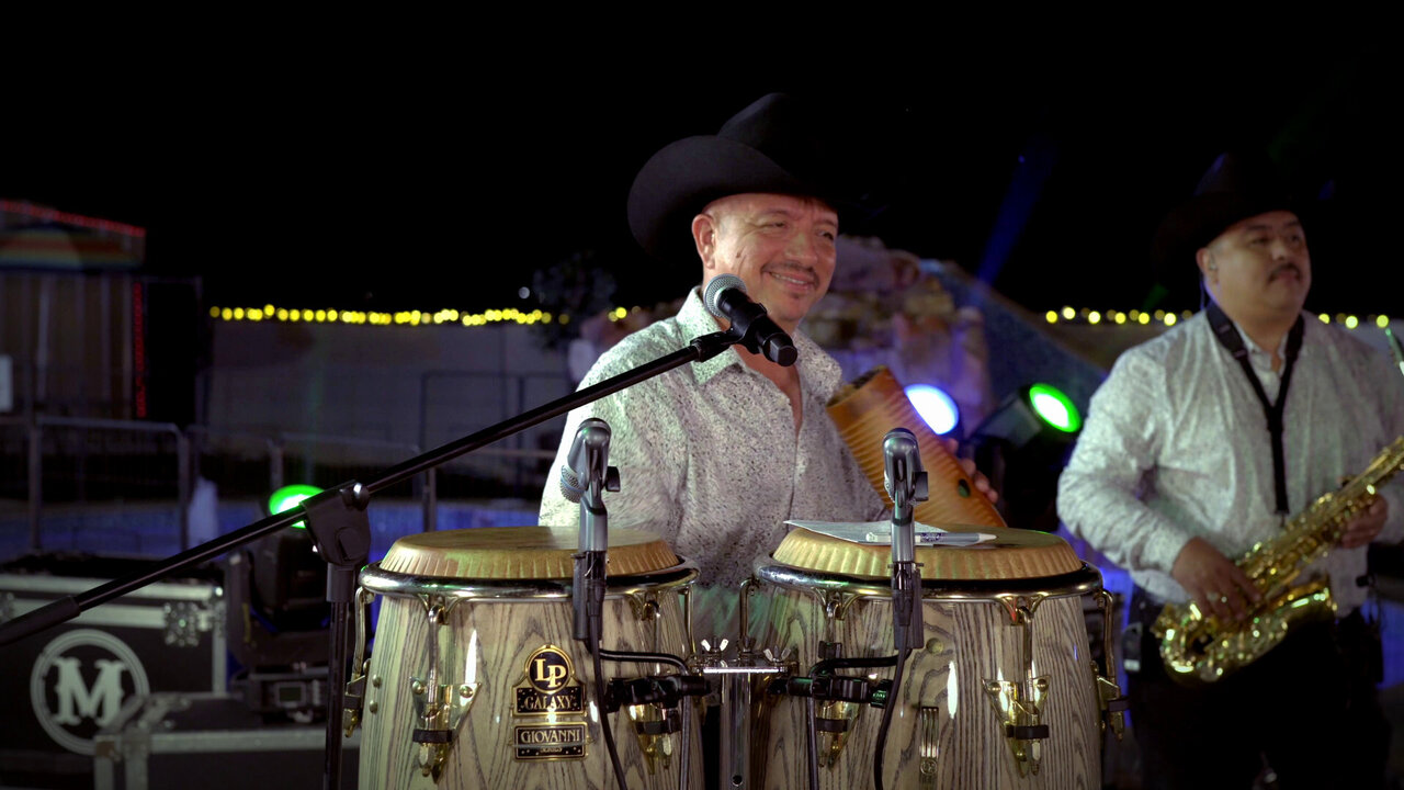 Popurri De Cumbias Fito Olivares (En Vivo)