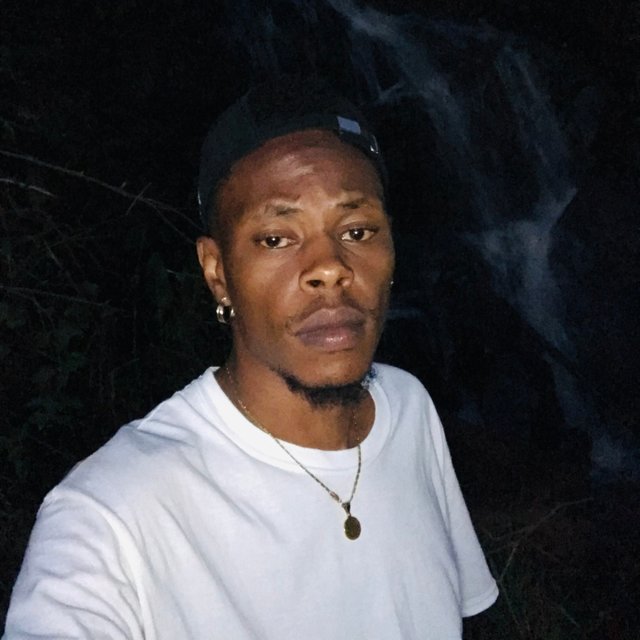 Chupa Na Moshi (feat. Blackspear)