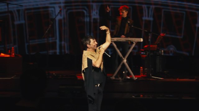 Los Burócratas del Amor (En Vivo)