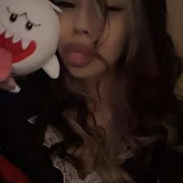 She Wanna