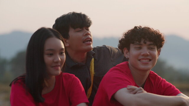 เป็นหยังคือยังจน