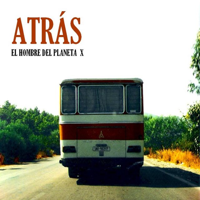 Atrás