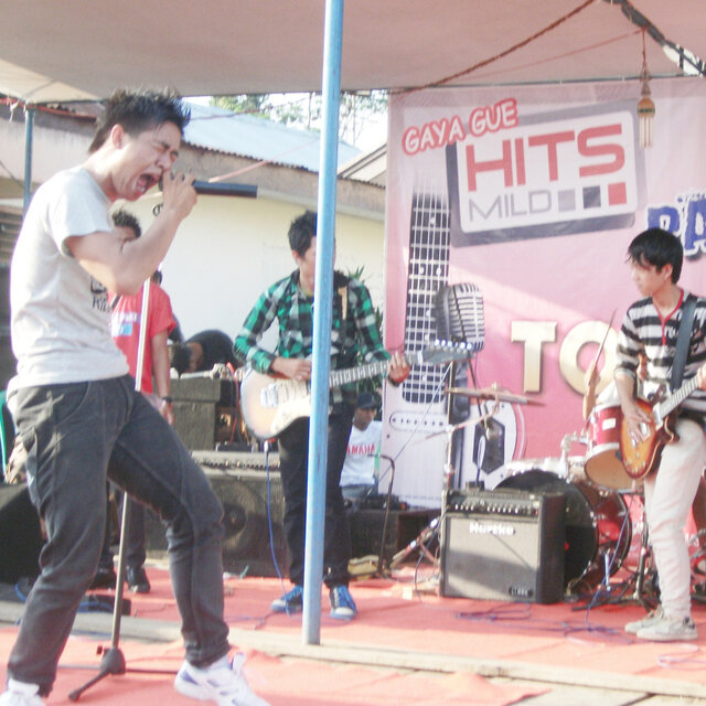 CINTA BEDA AGAMA (Live)