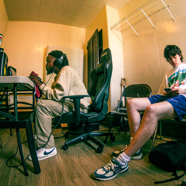 THE•NEV•SESSIONS™