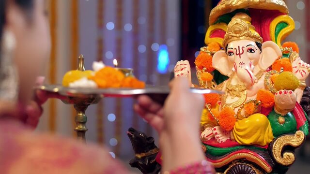 करणम् मरणम्, धरणम्, शरणम् , प्रभुजी आव्यो, तारे शरणम् (गुजराती)
