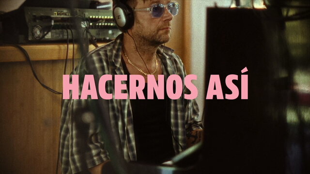 Hacernos AsÃ­ (feat. Luisa Almaguer, Damon Albarn, Seye Adelekan, Nick Zinner, Joan As Police Woman & Mexican Institute Of Sound)