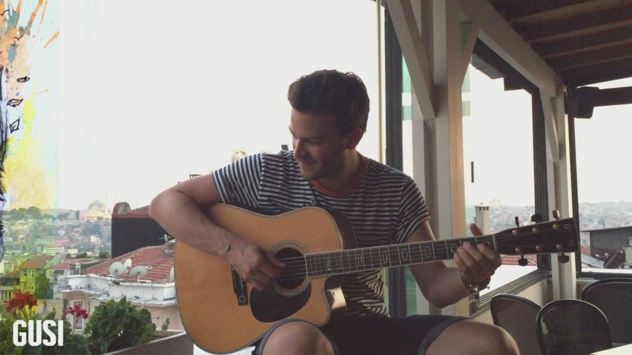 Solo Yo (Acoustic Sessions)