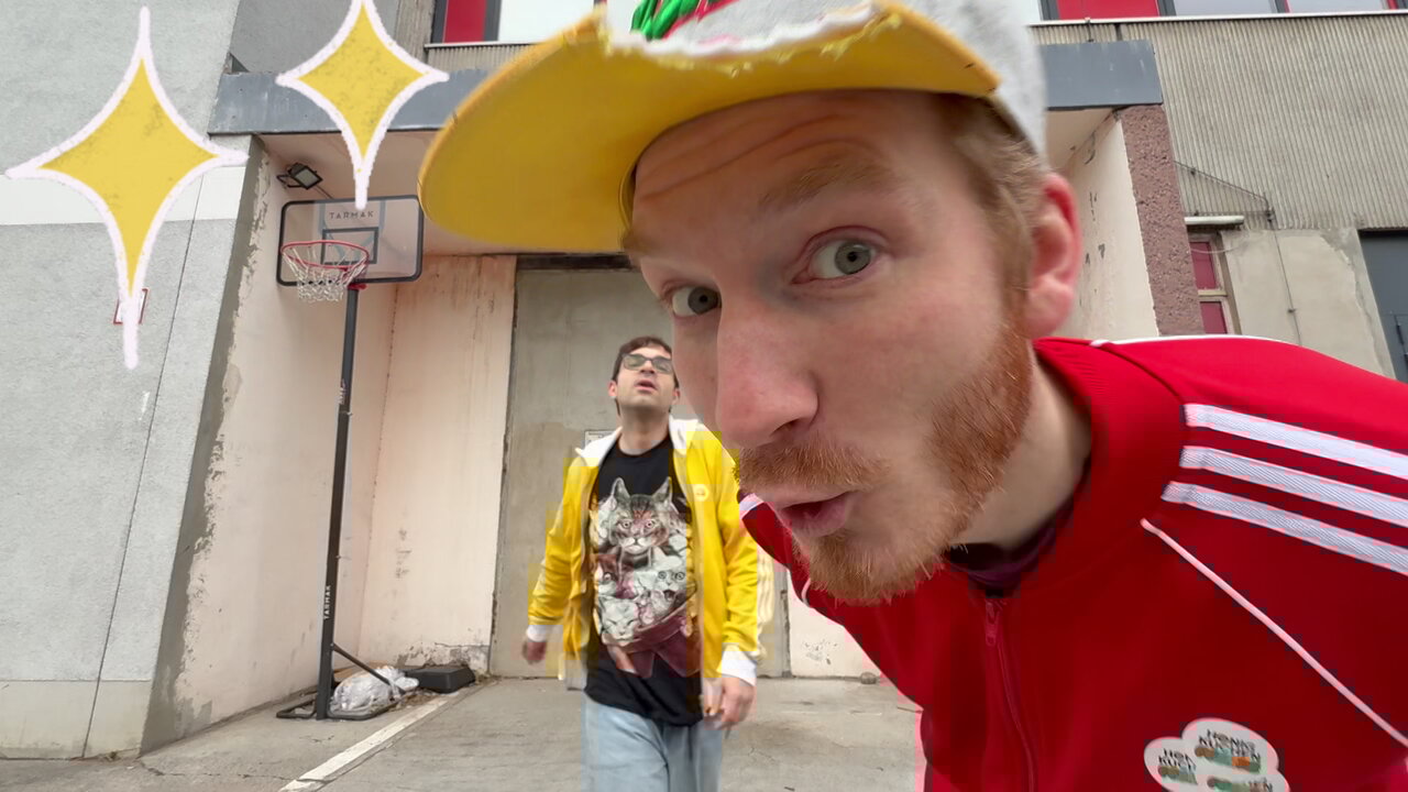 Eine große Überraschung (feat. Deine Freunde) (Offizielles Musikvideo)