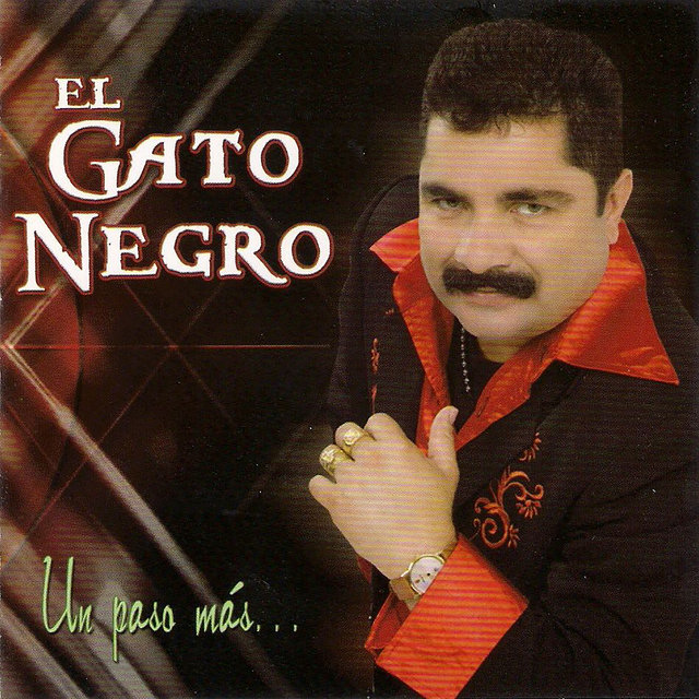 Un Paso Más
