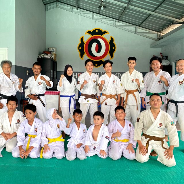 Pergi Dan Berganti