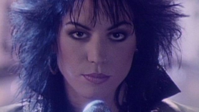 I Hate Myself for Loving You (Official Video)