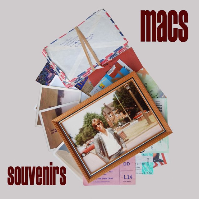 Souvenirs