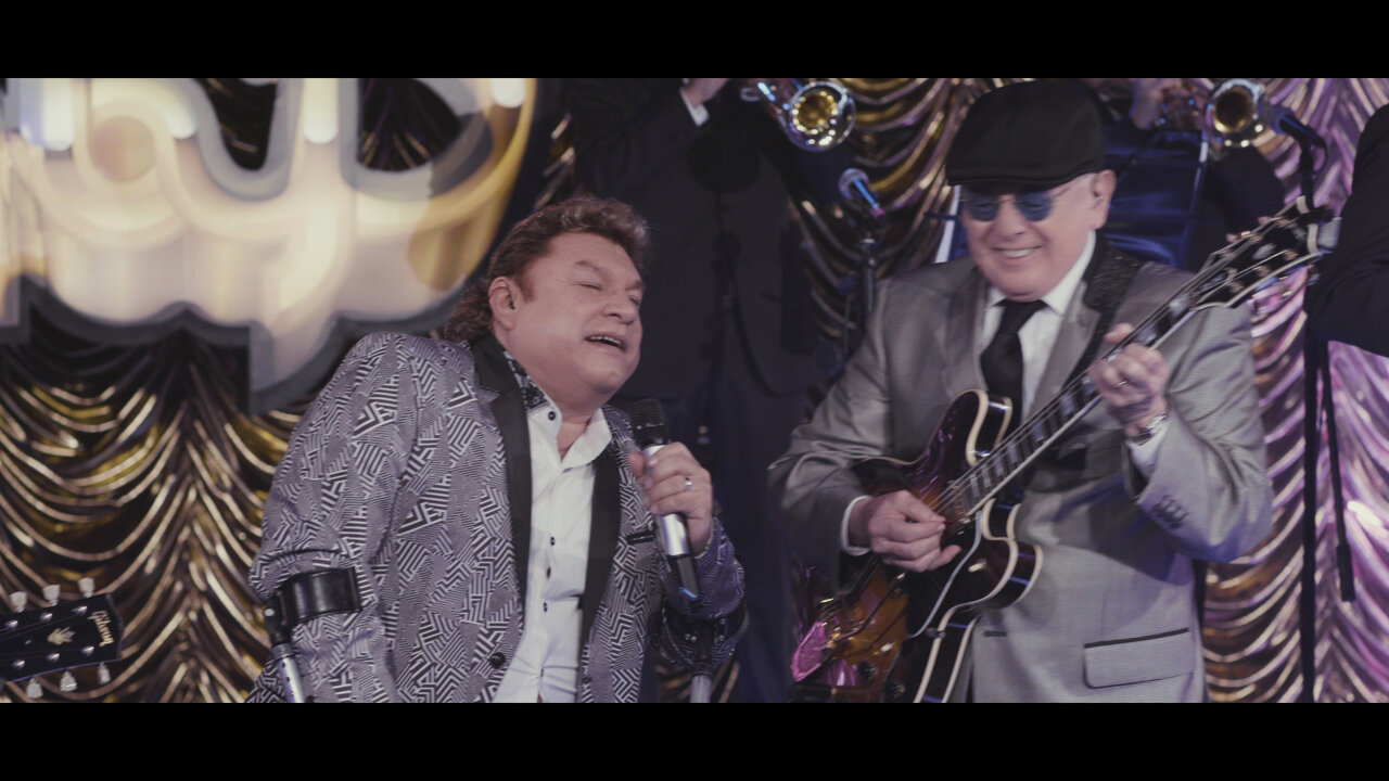 Amor Traicionero (feat. Los Yonic's Zamacona)