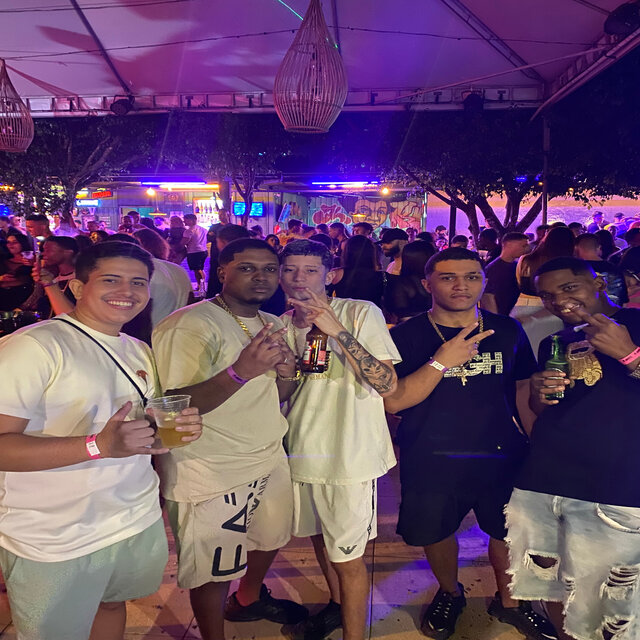 LA NA FAVELA X GOLPE DA BARRIGA
