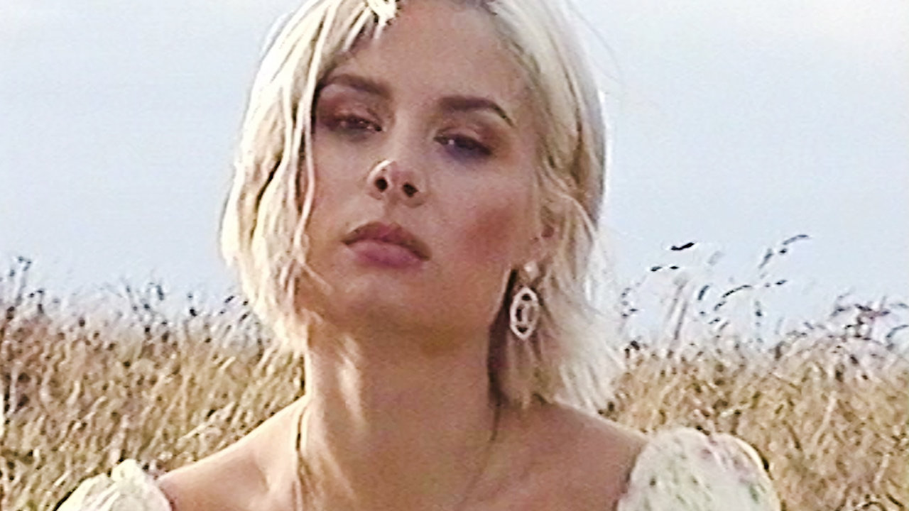Long Run (feat. Nina Nesbitt) (Official Video)
