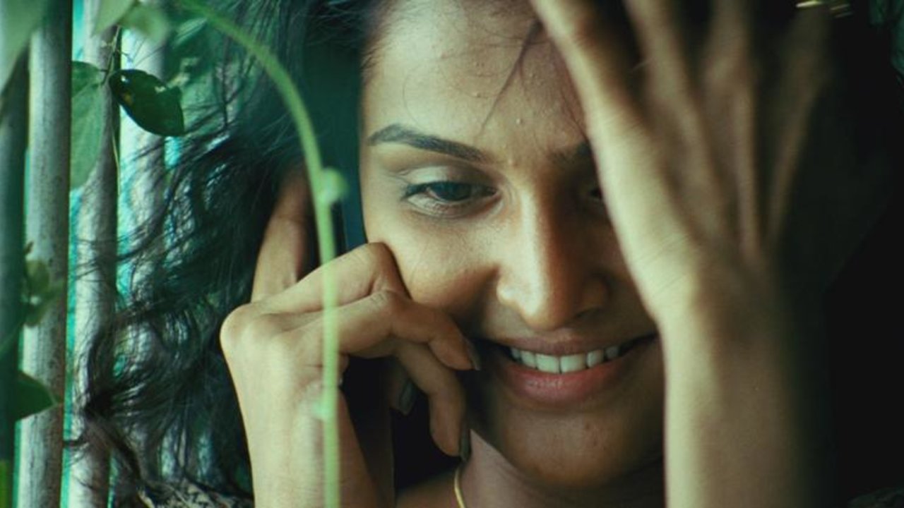 Pattam Poochi (From "Aattanayagann")