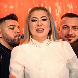 Stai lângă mine (feat. Florea Brothers si Galin Iova)