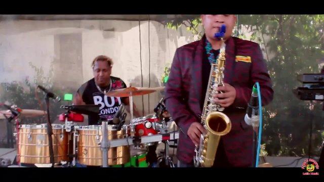 El Pistolero (En Vivo)