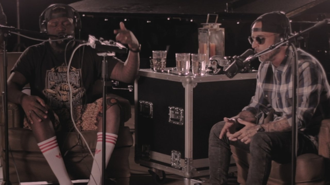 O Que É Que Tem (Unplugged) (feat. Plutonio)